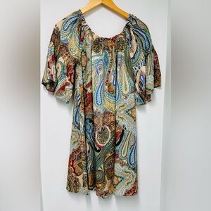 Umgee Flowy Dress size large, colorful print pattern